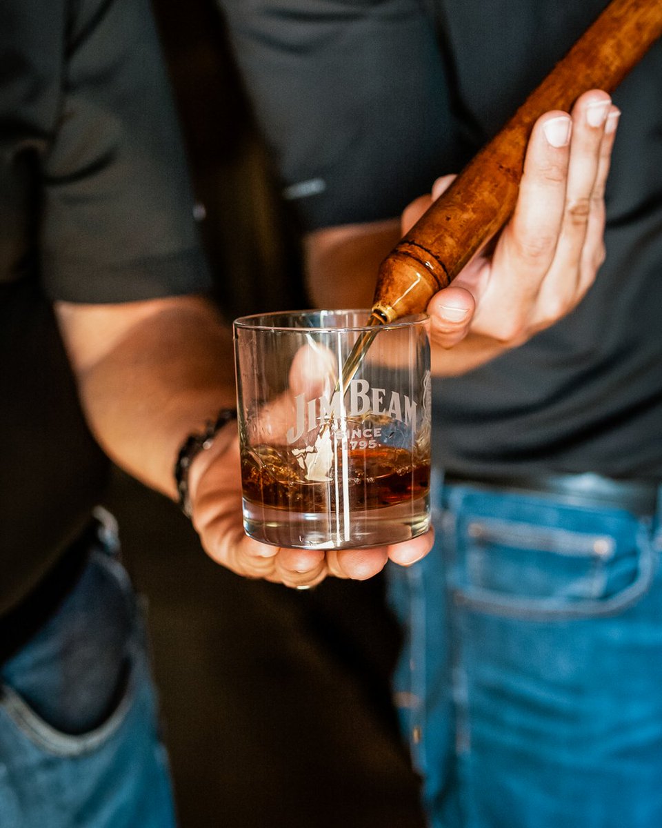 JimBeam's tweet photo. One family. One damn good story. Since 1795, Jim Beam has been crafted by the Beam family and distilled with a strong sense of family values. Seven generations later, we’re still doing just that. Happy #BourbonHeritageMonth from the World’s #1 Bourbon. https://t.co/hadXwX3KNA