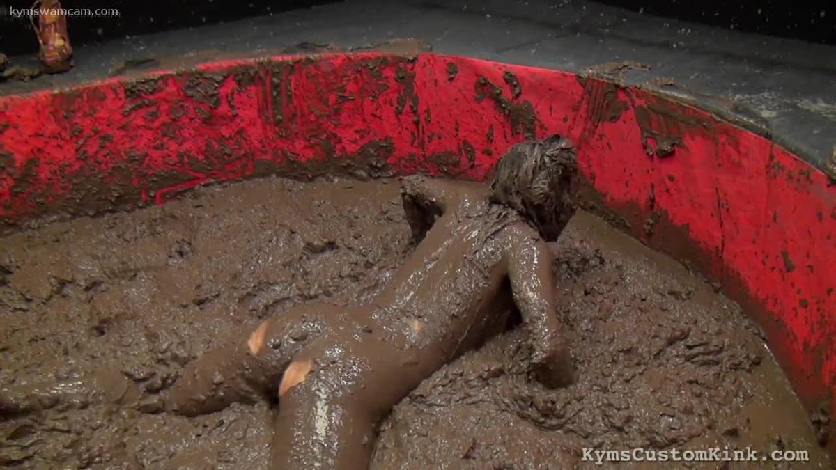CamKyms's tweet photo. stuck in the mud is a problem worth bragging about! https://t.co/EENYLoIGNb https://t.co/BeQ2zsN1ZK
