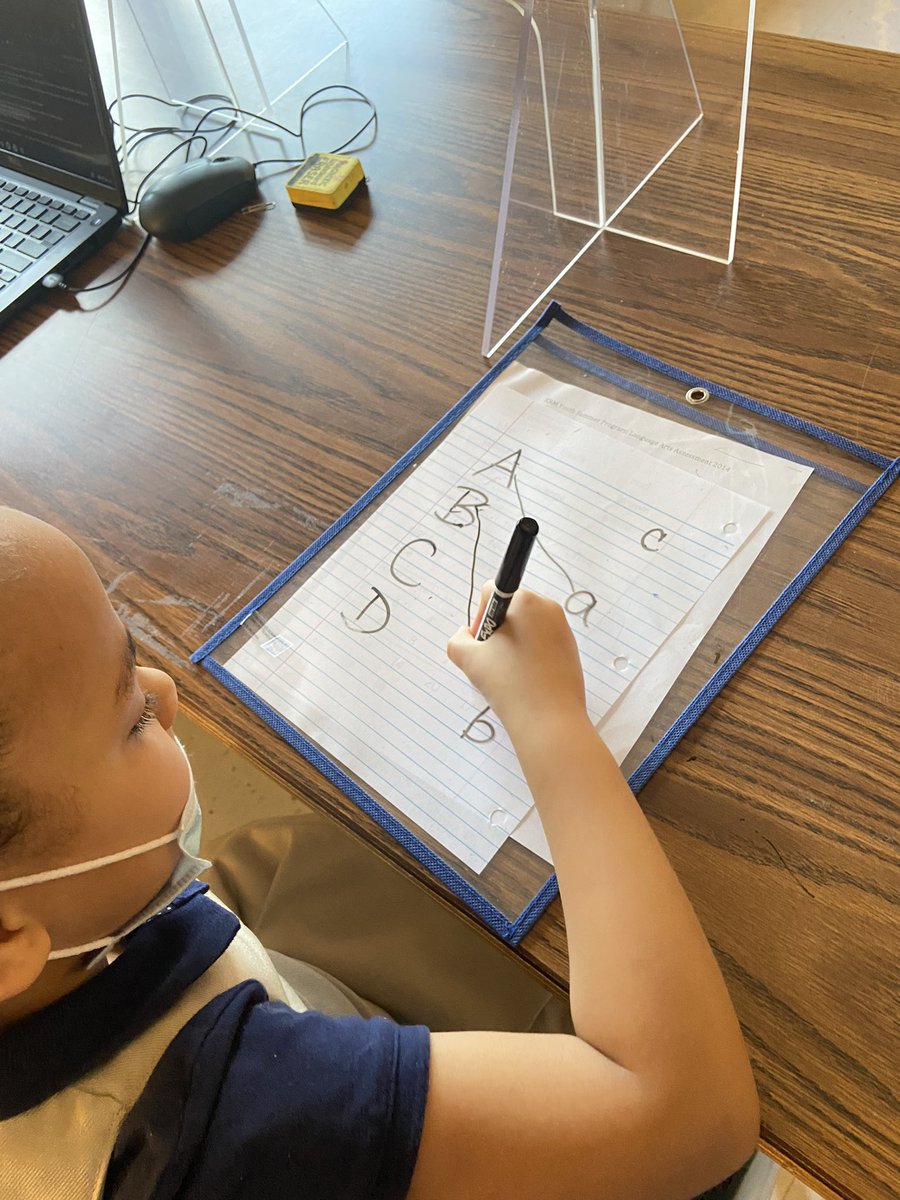 JamelliaPerkins's tweet image. Today in our S.E.A.S classroom… #Differentstudents #differentlevels #ALLLEARNING #EveryStudentMattersEverMomentCounts @LuhrLions