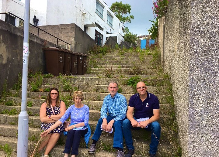 BettyBunny23's tweet photo. @CouncillorTudor Like your lot did any better!
In fact they were probably in situ when you got booted out in May. Same can probably be said for much of the graffiti, litter & fly tipped items in & around our tired & dirty looking City. You're all as bad as each other.
#Weeeeed #Labour #Plymouth https://t.co/f9r76PSfP1