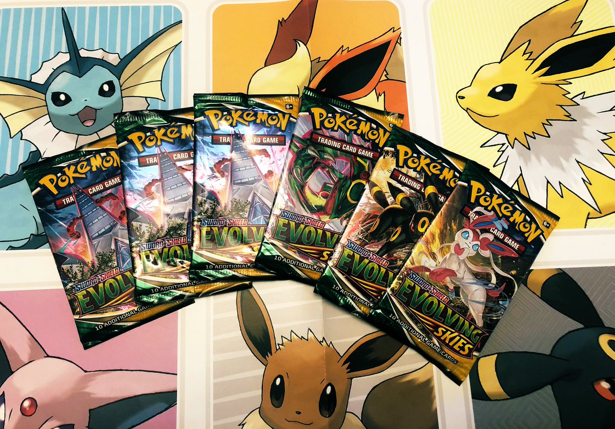 alyssareyess's tweet image. #evolvingskies #swordandshield #pokemon2021 @Pokemon