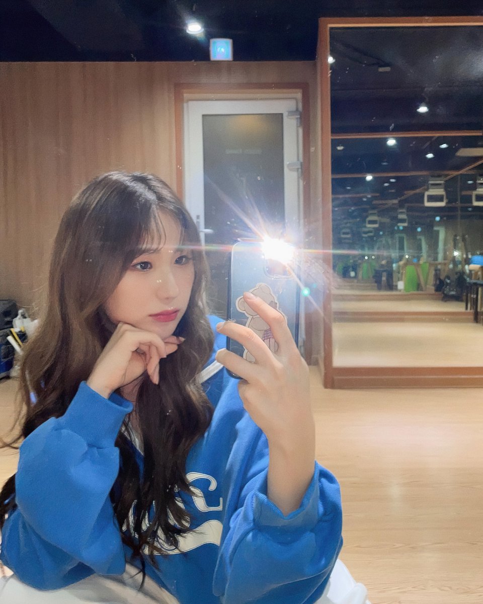 IZTHETICS1's tweet photo. [210901] Lee Chaeyeon official instagram (HD Image Upscale)

#LEECHAEYEON #이채연 #イ・チェヨン 
#IZONE #아이즈원 #アイズワン @official_LCY https://t.co/P3SF1fAGeJ