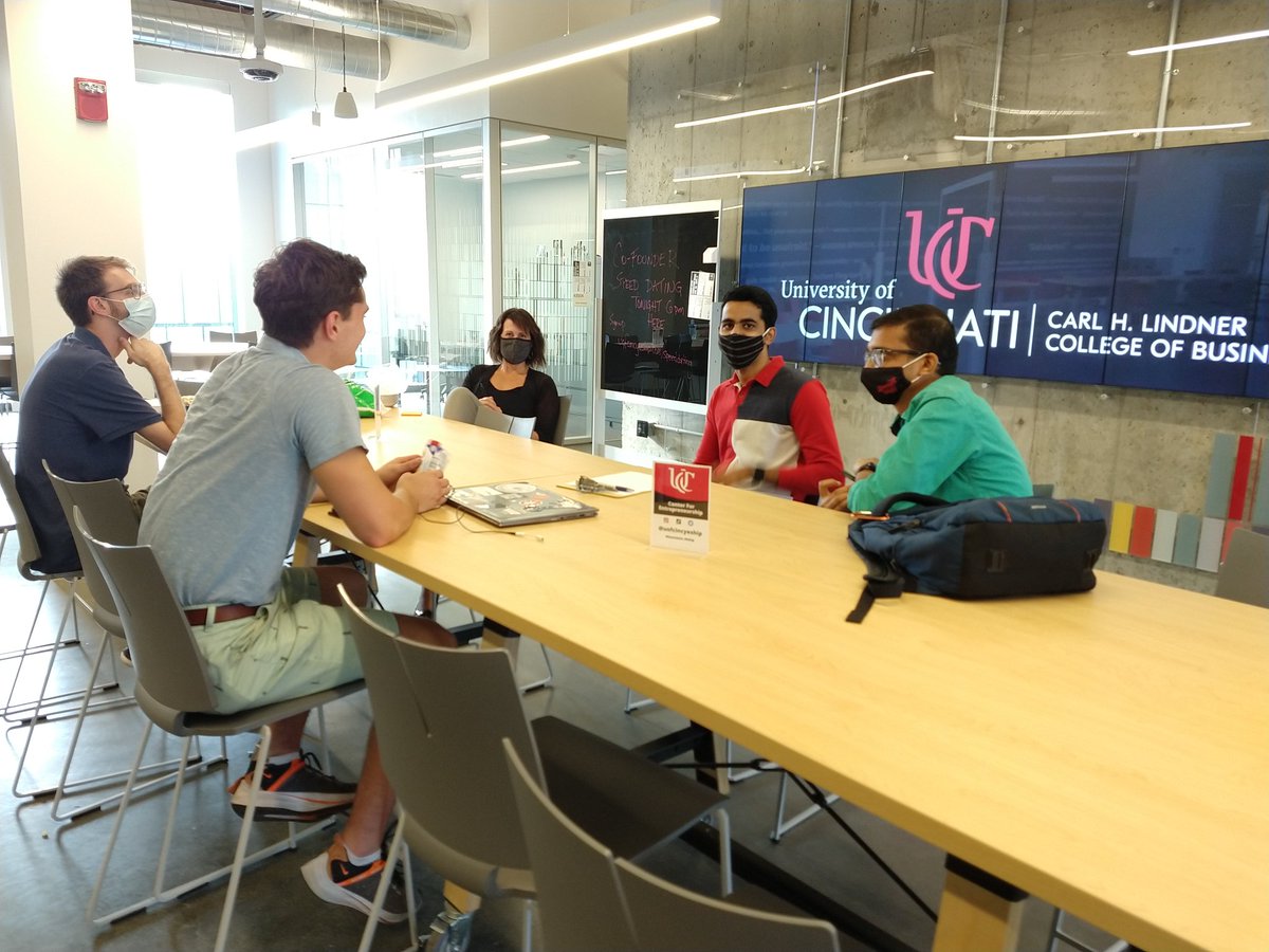 matthech's tweet photo. @uofcincyEship Co-founder Speed Dating Check it out. If you missed tonight... More to come @LindnerCollege @uofcincy #Entrepreneurssolveproblems #entrepreneurship #entrepreneursrock https://t.co/OGnFqXZL6y