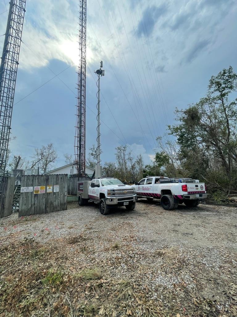 I'm proud of the <a href="/TMobile/">T-Mobile</a>'s emergency response team who are working around the clock to ensure communication services to the areas impacted by Ida.  Thank you for all you do! #Hurricaneida <a href="/TonyGrat2/">Tony Grat</a> <a href="/mikewitkowski/">mike witkowski</a> <a href="/NevilleRay/">Neville Ray</a>