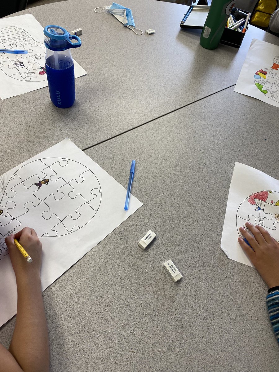 Teach_McIntosh's tweet photo. First day All About Me activities! https://t.co/aWzO24dPGp