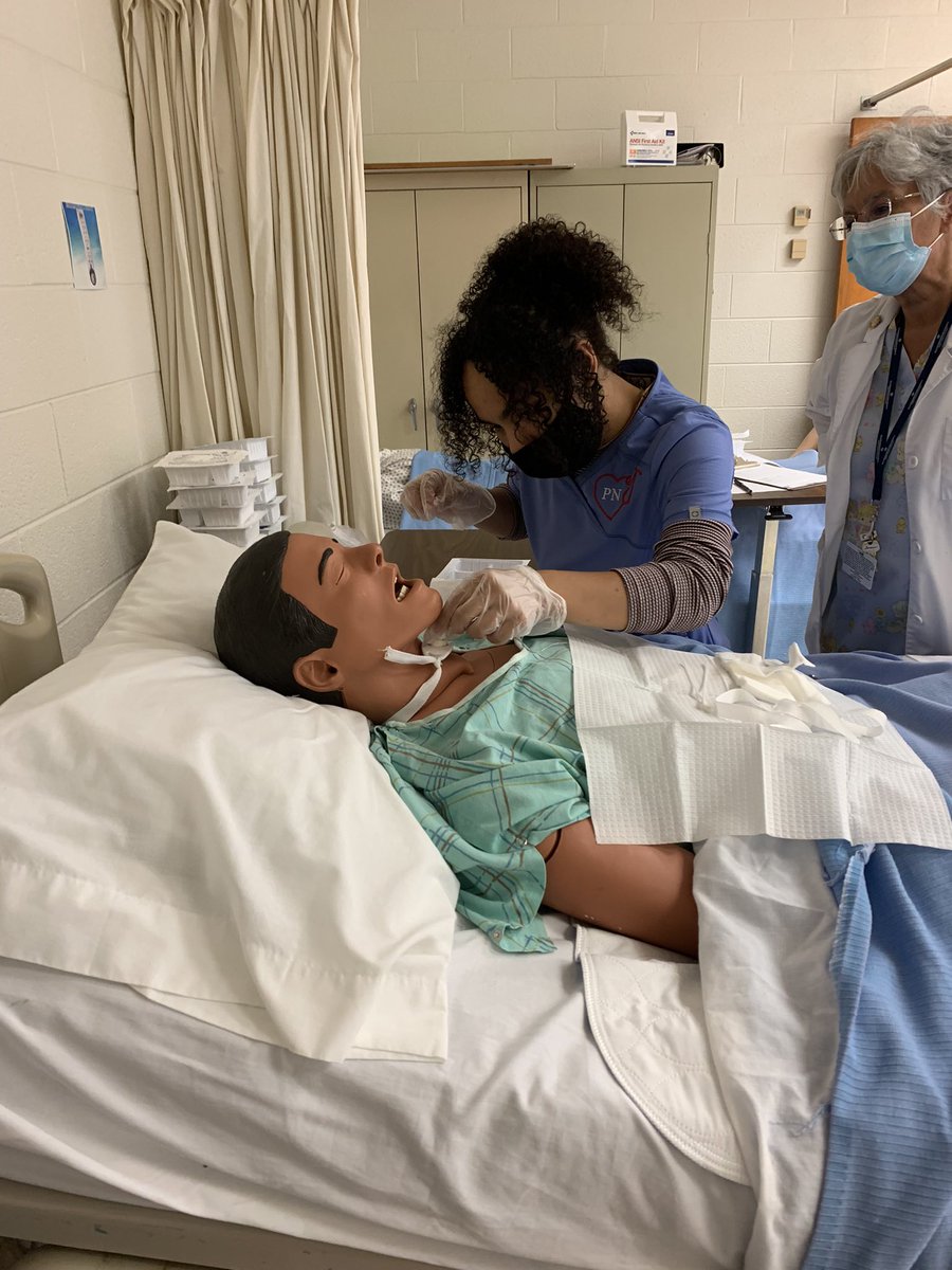 cpkcareercenter's tweet photo. Check out our LPN III student, Amaiya Tourigny. She is doing a great job giving trachea care in respiratory lab while Mrs. Farmer observes.๐๐ช๐ #3Cs #findyourfuture #ProudtobeCCC #FutureLPN https://t.co/dXGbpbK3wi