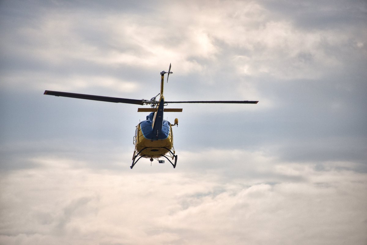 VENTURASHERIFF's tweet image. The crew from our @VCAirUnit flew Copter 7 on its final flight yesterday, August 31st.
 
Throughout its 24 year career with Ventura County, Copter 7 was operated through the joint venture with VCSO and @VCFD.

#VCSheriff #VCFD #helicopter #lastflight