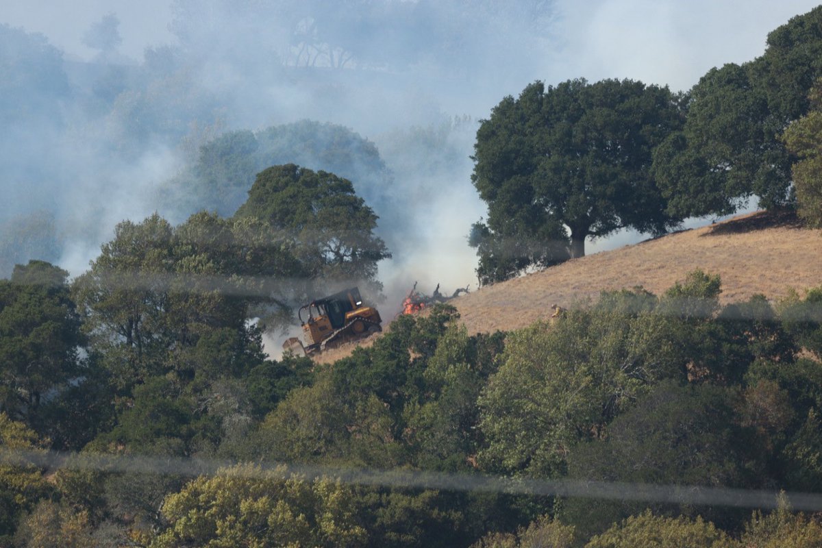 blondehat's tweet photo. Thank you firefighters #lassenfire @marincountyfire https://t.co/6c6flAIiVs