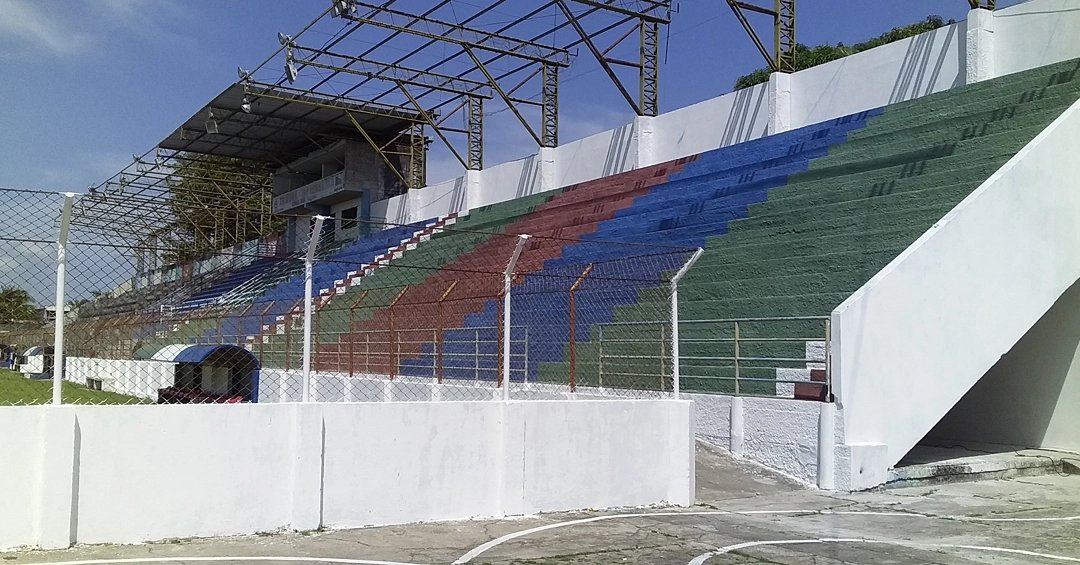 CametaSC's tweet photo. Em breve a Prefeitura Municipal de Cametá estará entregando um NOVO PARQUE DO BACURAU, totalmente revitalizado que dará muito mais conforto para os profissionais que vestirão a camisa do Cametá SC e para você torcedor. Aos poucos nossa casa vai ficando de cara nova. https://t.co/H4tEKob11a