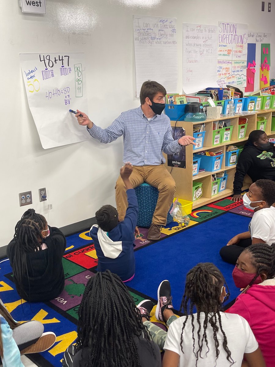 Mr. Albritton working with Mrs. Hayes amazing 4th graders as they bring lots of strategies to this number talk! <a href="/AlabamaAchieves/">Alabama State Department of Education</a> <a href="/AMSTI4all/">AMSTI</a> <a href="/AMSTI_UA_UWA/">AMSTI-UA</a> <a href="/TCSBoardofEd/">T🍏S Board of Ed</a> <a href="/TCSSkyland/">Skyland Elementary</a>