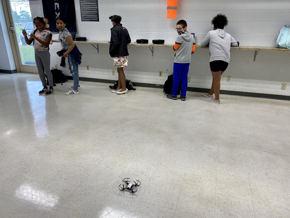 KMS Computer Science Class tweet media