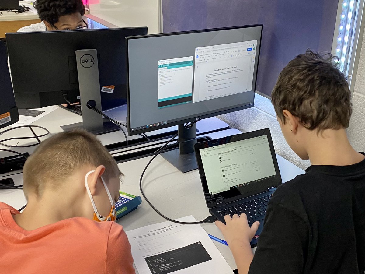 KMS Computer Science Class tweet media