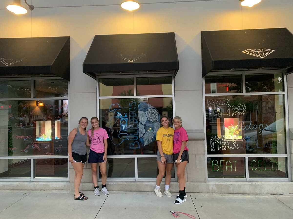 🎨Another week, another window! Thanks again <a href="/StambaughJewels/">Stambaugh Jewelers</a> 💎for letting us show our spirit! 🎨🐶💙#realbulldogsareblue #beatcelina <a href="/wblsports/">WBL</a> <a href="/OHSAASports/">OHSAA Sports</a>