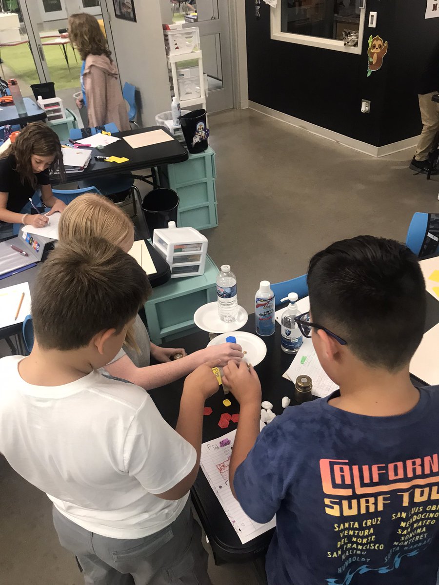 StephanieWClark's tweet photo. #BuiceBisonScience #ecisdscience @ECISDScience @EctorCountyISD Measuring Mass with Pan Balances https://t.co/pVkwABmsez