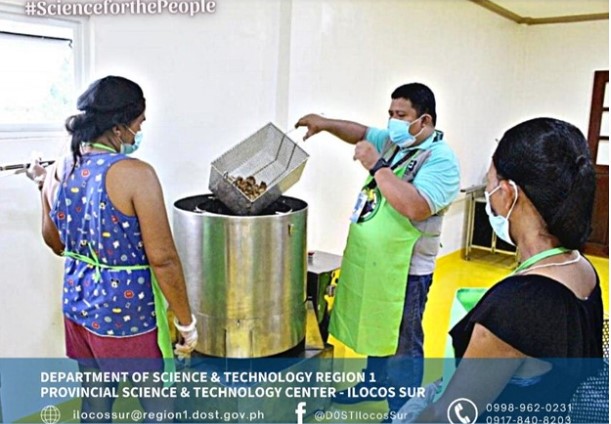 dostregion1's tweet photo. LOOK: MUSHROOM ENTERPRISE RECEIVES DOST’S TECH SUPPORT AND HUMAN RESOURCE TRAINING
by Laurine R. Sales

Read the full story: https://t.co/0UsNMi1c0R

#ScienceForThePeople #dostPH https://t.co/lZq8f7rkJv