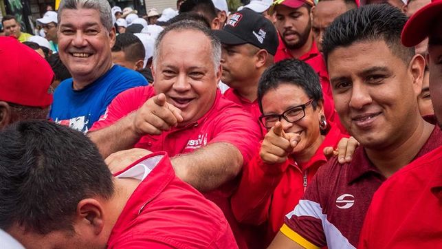 juancarlos05072's tweet photo. #VenezuelaProductiva  #21nchavismoUnido @NicolasMaduro @ConCiliaFlores @gestionperfecta @dcabellor @BonosSocial @CarnetDLaPatria @ivssoficial @Mippcivzla @juancarlos05072 @vidabellav @norelisacosta3 @Nahumpsuv @humbert32125524 @arlcda1965 @GCapruccia  @Victori82177893 https://t.co/Ims0WsT28c