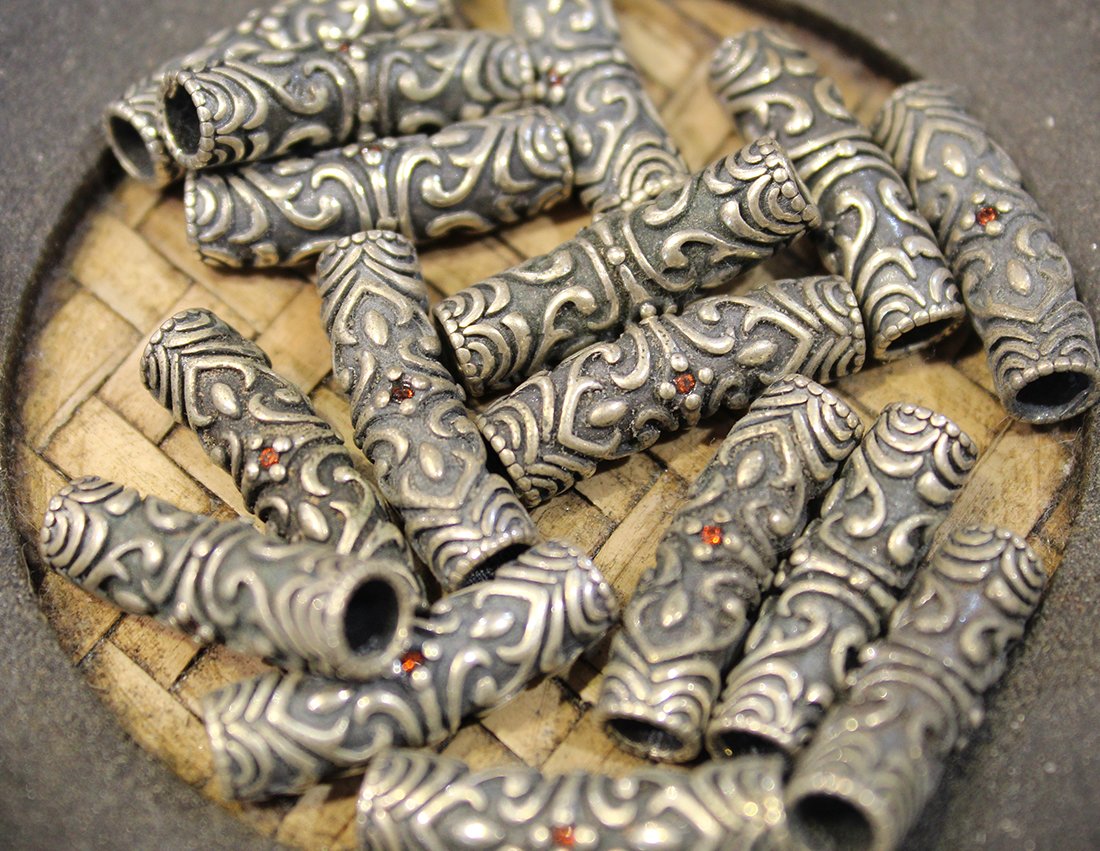 beadanddesign's tweet photo. Who's ready for Tucson!!? The Fall Tucson Shows are September 9-12 at the Casino Del Sol  and bring together a diverse group of artisans, beadmakers, wholesalers, antique merchants, lapidaries, and tradespeople you won't find anywhere else! https://t.co/dX1ZHbW9BW