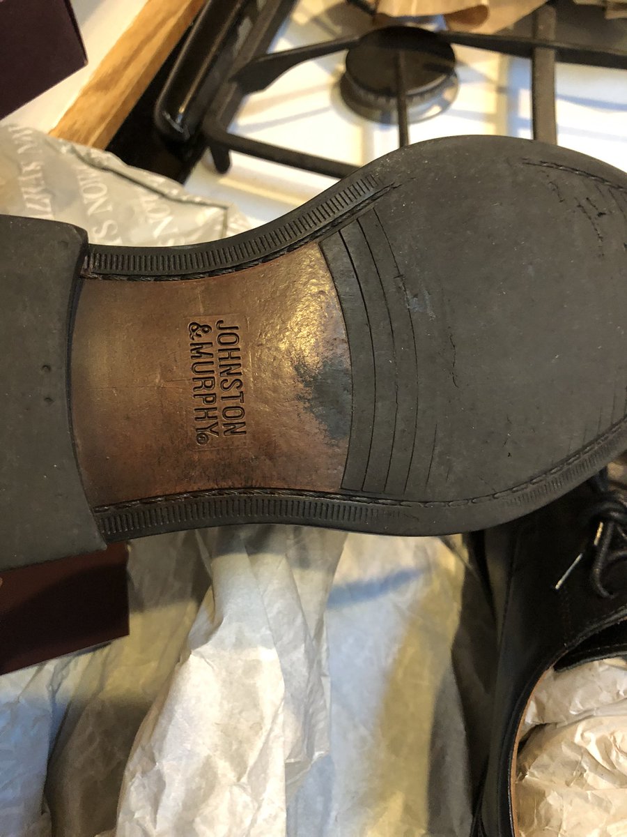 dkeener2b's tweet photo. @Macys @JohnstonMurphy Wow! My new shoes I ordered from Macys for my husband! Called customer service @Macys, they hung up, on 2nd call, still having difficulty. Someone else’s shoes during Covid! https://t.co/paTGZZAui1