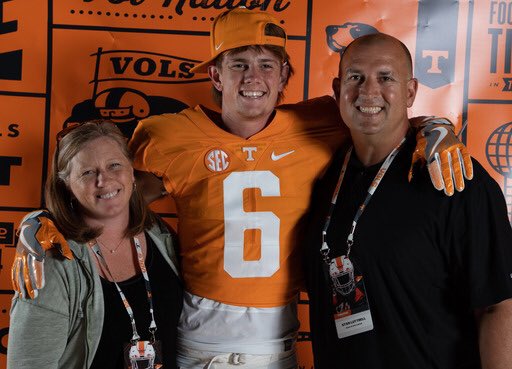 JackLuttrell's tweet photo. This is what itโs all about! FAMILY @CoachSLuttrell #teamluttrell #GBO #VFL ๐๐๐ https://t.co/9oI4h2M3vK