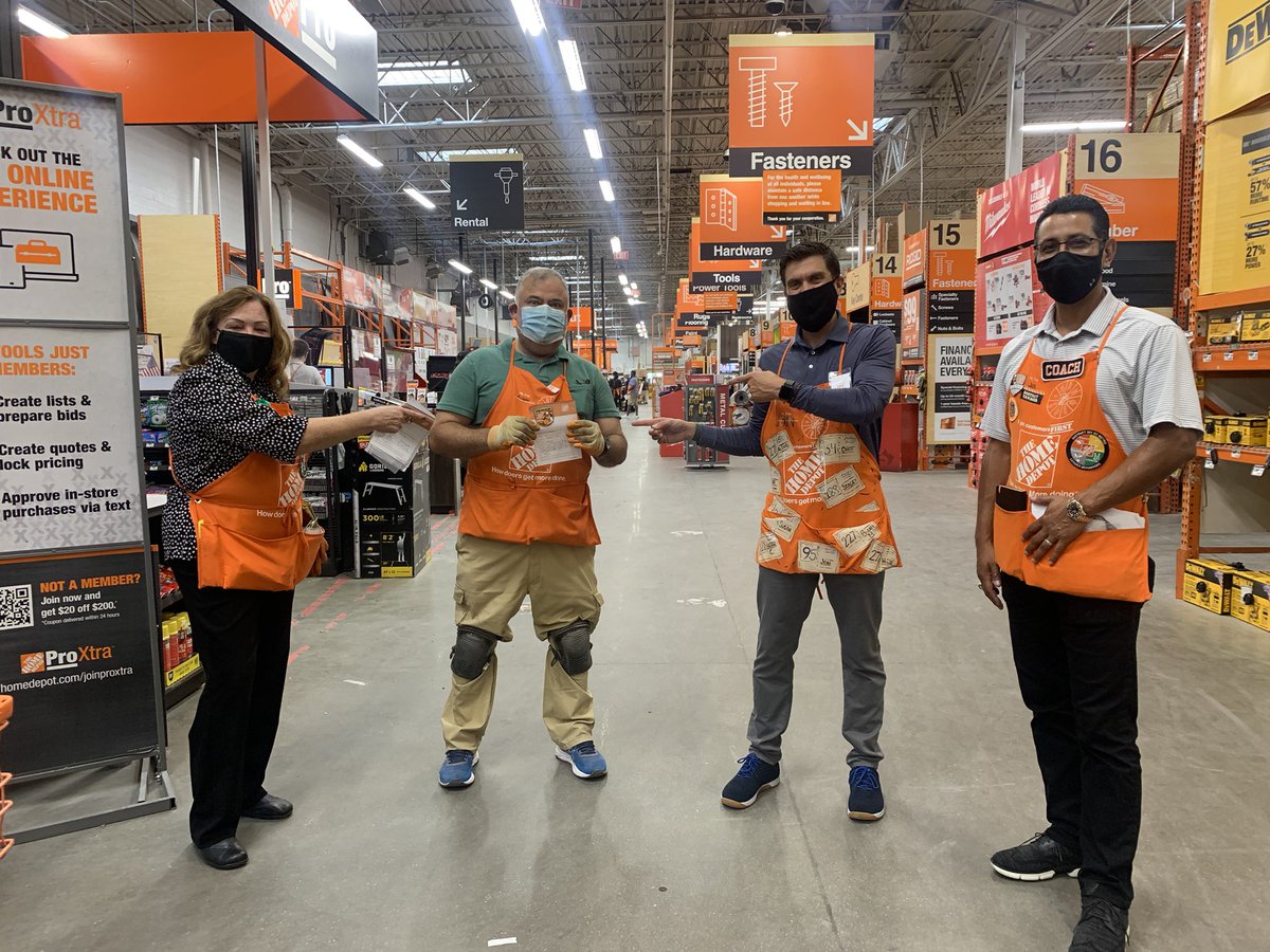 A day spent with the RVP learning and recognizing our great associates, #SafetyFirst <a href="/JohnAtk25016614/">John Atkinson</a> #thepark2552
@paulclymer <a href="/JoeBellHD/">Joe Bell</a> <a href="/Tracyjo71058926/">Tracy Johnson Supervisor 2552</a> <a href="/shacap305/">Sharon Hitt</a> <a href="/JoeZuniga1/">Joe Zuniga</a> <a href="/joannadcooper/">Joanna Denis-Cooper</a> <a href="/AdhimuB/">Adhimu Ali Baucum</a> <a href="/LewisVuittonD26/">Lewis</a>