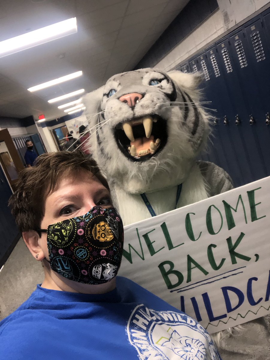 Laurie Horne tweet media