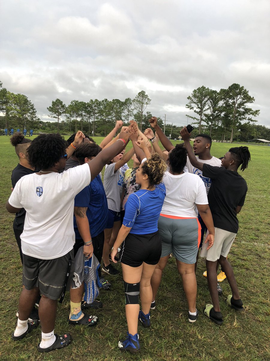 DHSWolves2022's tweet image. Great turnout for our FIRST powderpuff practice! Coaches were prepared and ladies were ready to learn!! This SENIOR class is super competitive!! LOVE IT! #HOCO @daly_kelley @DHSHappenings @MikeMicallef1 @52bmeadows @Coachsmothers16