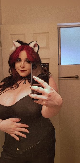 Kitty booba ♡  Do u like my new ears https://t.co/WddihL39nh