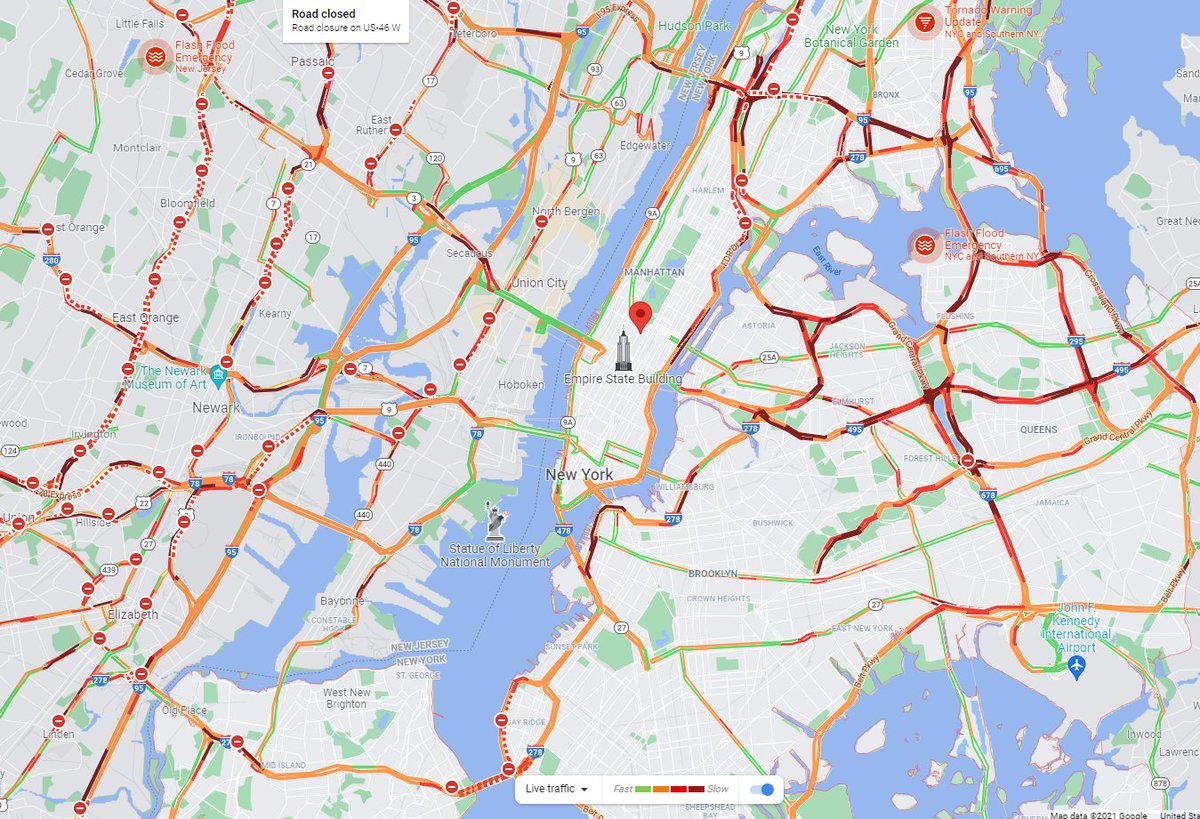 TimBuckleyWX's tweet image. You can only imagine how many flooded highways and water rescues are involved here. #TrafficMap #FloodEmergency #nywx #njwx #Ida