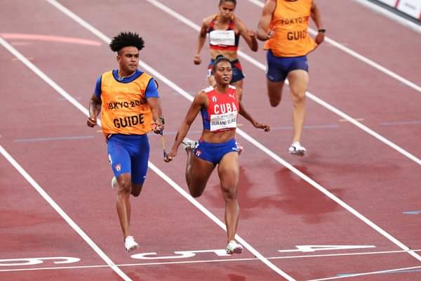 RaulFornes's tweet photo. Omara Duran otra vez en una final Paralímpicos de los 100 mts planos (T12). Con 11:59 ganó su Hit en Semifinales y está lista para regalarle otra medalla de Oro al pueblo de #Cuba.
#HagamosloPorCuba
#InderCuba. https://t.co/bmqz40EEy2