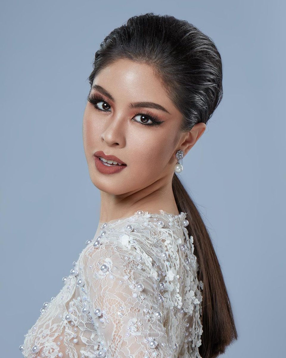 cebudailynews's tweet photo. KISSES MAKES IT TO TOP 30! 👑

LOOK: Miss Universe Philippines 2021 candidate Kirsten Danielle “Kisses Delavin” is among the top 30 who will vie for the pageant’s title.

Congratulations, Kisses! |@rapyuphotos IG #CDNDigital https://t.co/LhTjk1DUxI