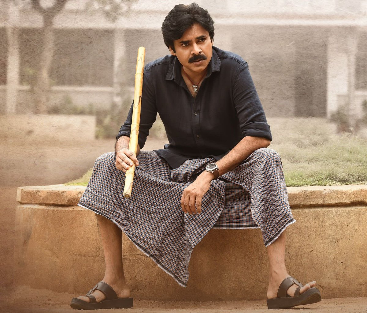 MahatOfficial's tweet photo. Happy birthday to my king 👑 
My Fav star ⭐️ #PowerStar 
Love you sirrrrrr 😘 @PawanKalyan have a great year filled with love and happiness 🤗❤️
#HappyBirthdayPSPK https://t.co/wmfC7ZsGE8