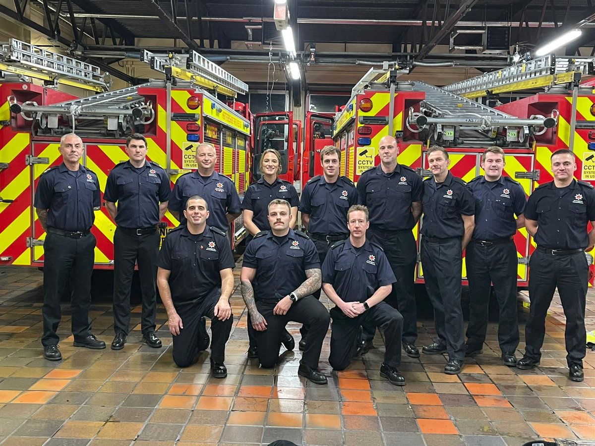 Green Watch Hemel Hempstead are taking part in this year's Race for Life in Watford while wearing full fire kit and breathing apparatus to raise money for <a href="/CR_UK/">Cancer Research UK</a> 

This cause is very important to the crew. Find out more and support their race by donating: fundraise.cancerresearchuk.org/page/greenwatc…