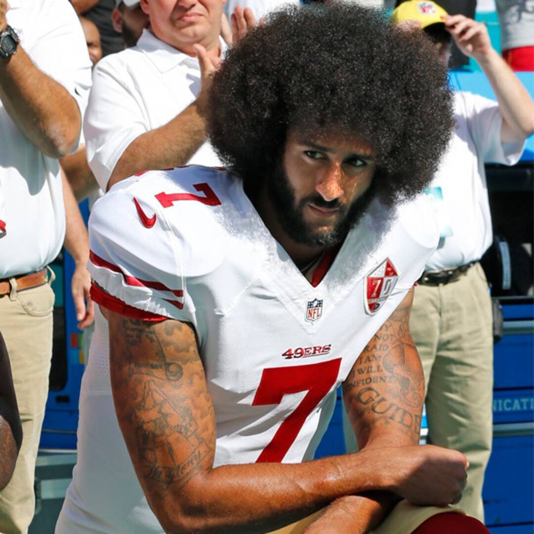 49ersCast's tweet photo. Faltan 7 días para el inicio de la temporada. Ya se siente la emoción por el #kickoff de la temporada de los #49ers
Colin Kaepernick ayudó a llevar a los #49ers al SB antes de convertirse en un símbolo para causas sociales en EUA que le costaron su carrera.
#countdownto75 https://t.co/ysluXkrXVQ