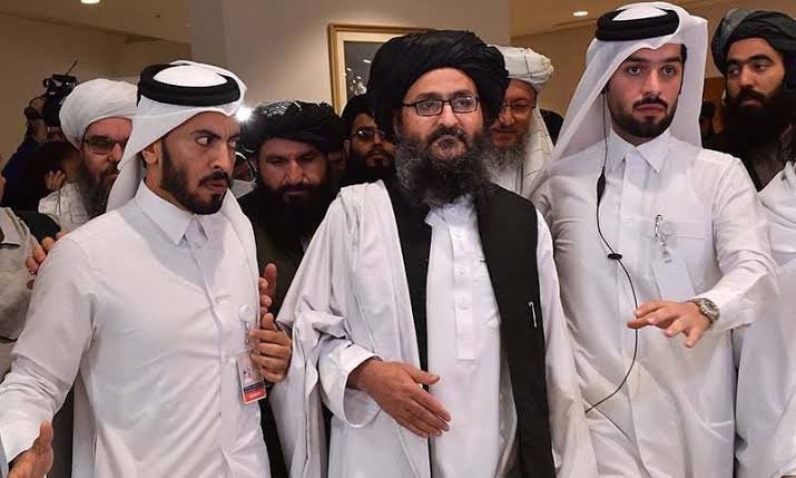 khulood_salman's tweet photo. تخيّل سفيهًا لديه ثروات ضخمة، يحلم أن يكون مؤثرًا، وله اليد الطولى في المنطقة،لكن قدراته العقليه لا تسمح له بذلك،فيقع ف يد عصابة تزين له أحلامه ع أن يكون خادمها، وأداة لتنفيذ مخططاتها، وهذا حال النظام في #قطر الذي سيلعنه التاريخ، والحياة دين، وسلف، وكما تدين تدان
#Qatariterrorism https://t.co/sS7qfwiGeA