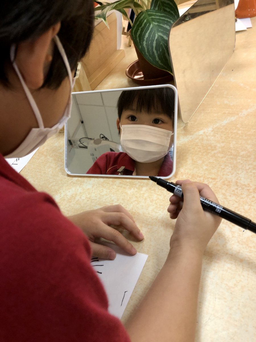 WuKaiSha's tweet photo. This week in K2 we have been exploring our sense of identify by drawing what we observe of ourselves. The children have enjoyed discussing similarities and differences in their appearance and personalities and how this helps to make each one of us unique and special. https://t.co/SRxyc6wBuc