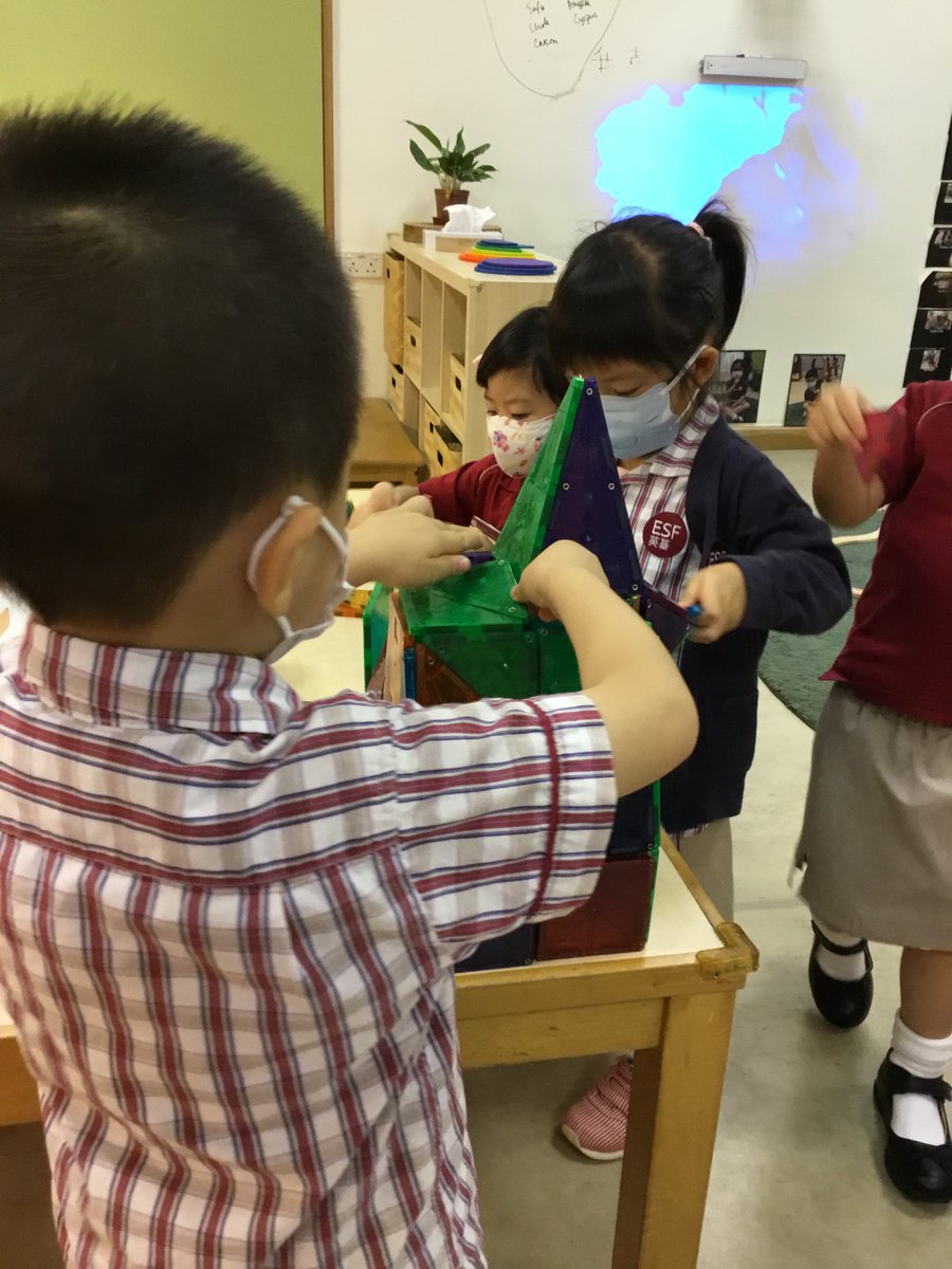WuKaiSha's tweet photo. The K2 children have continued their friendships since K1, while also creating some new ones since returning. They have explored different types of play with each other and are having a lot of fun. https://t.co/yHVn9zXB6y