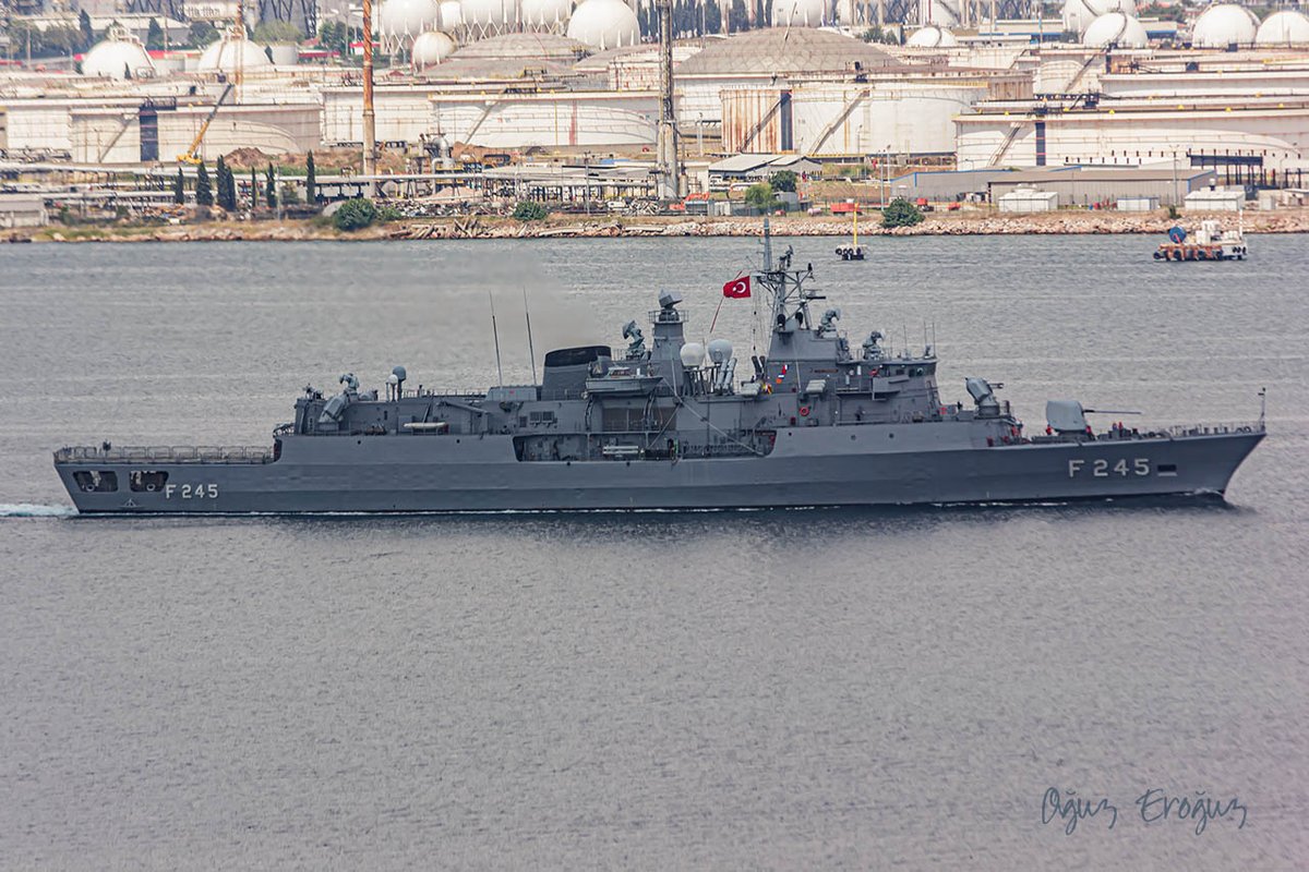 OguzEroguz1's tweet photo. #TurkishNavy's #MEKO200TN Track IIA #frigate #TCGOruçreis #F245 #DenizlerinHakimi sailing Gulf of İzmit https://t.co/D2ai9TlMOZ
