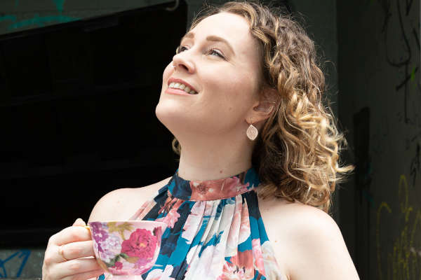 "This tea is magic. It's like a big, warm hug from the inside." Allow FNQ singer-songwriter Talitha Jae to school you on her fave brews of tea - scenestr.com.au/music/5-favour…
