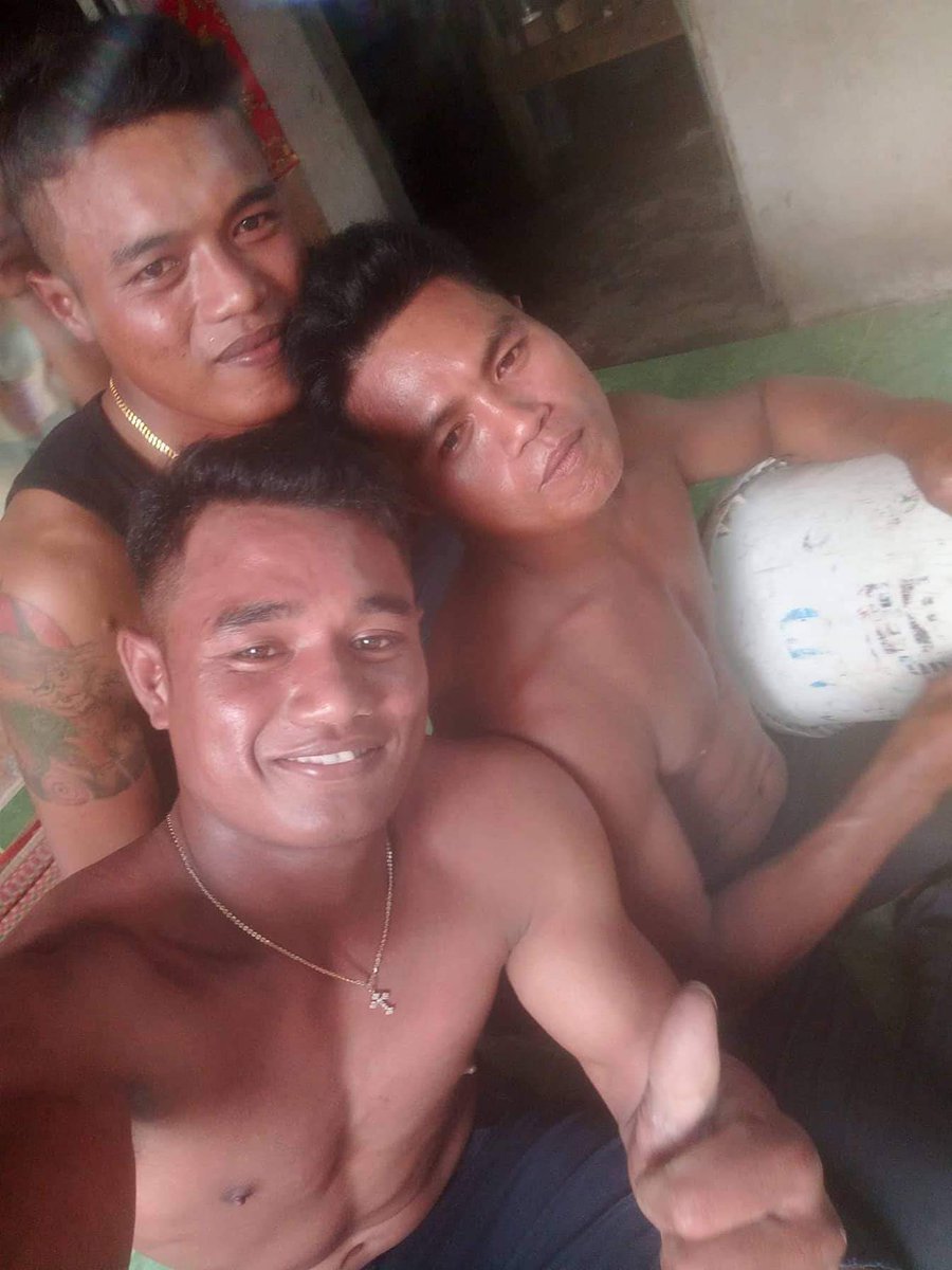 Tìm trai thẳng kẹt tiền . 0939845847