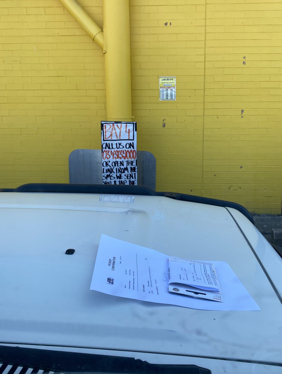 rohankleem's tweet photo. @JBHiFi ‘s click and collect process - amazing! fast and great UX. Tech well applied/adapted in a tough environment, well done!  #ux #covid #clickandcollect https://t.co/Mxq87umIEb