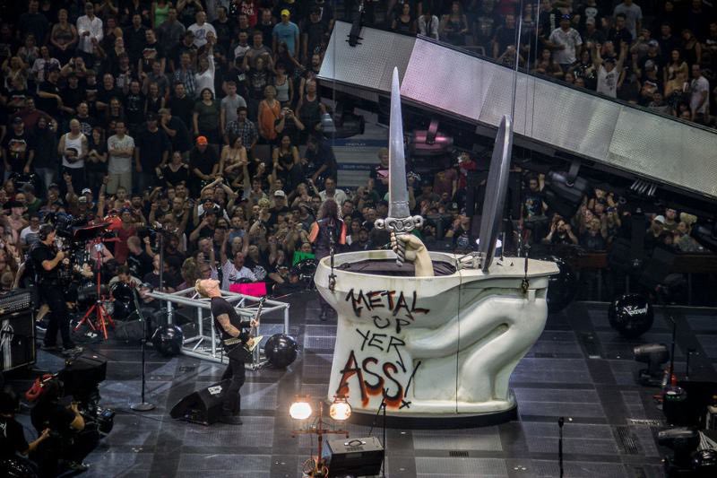 Metal up yer ass! 🗡🚽 

#Metallica