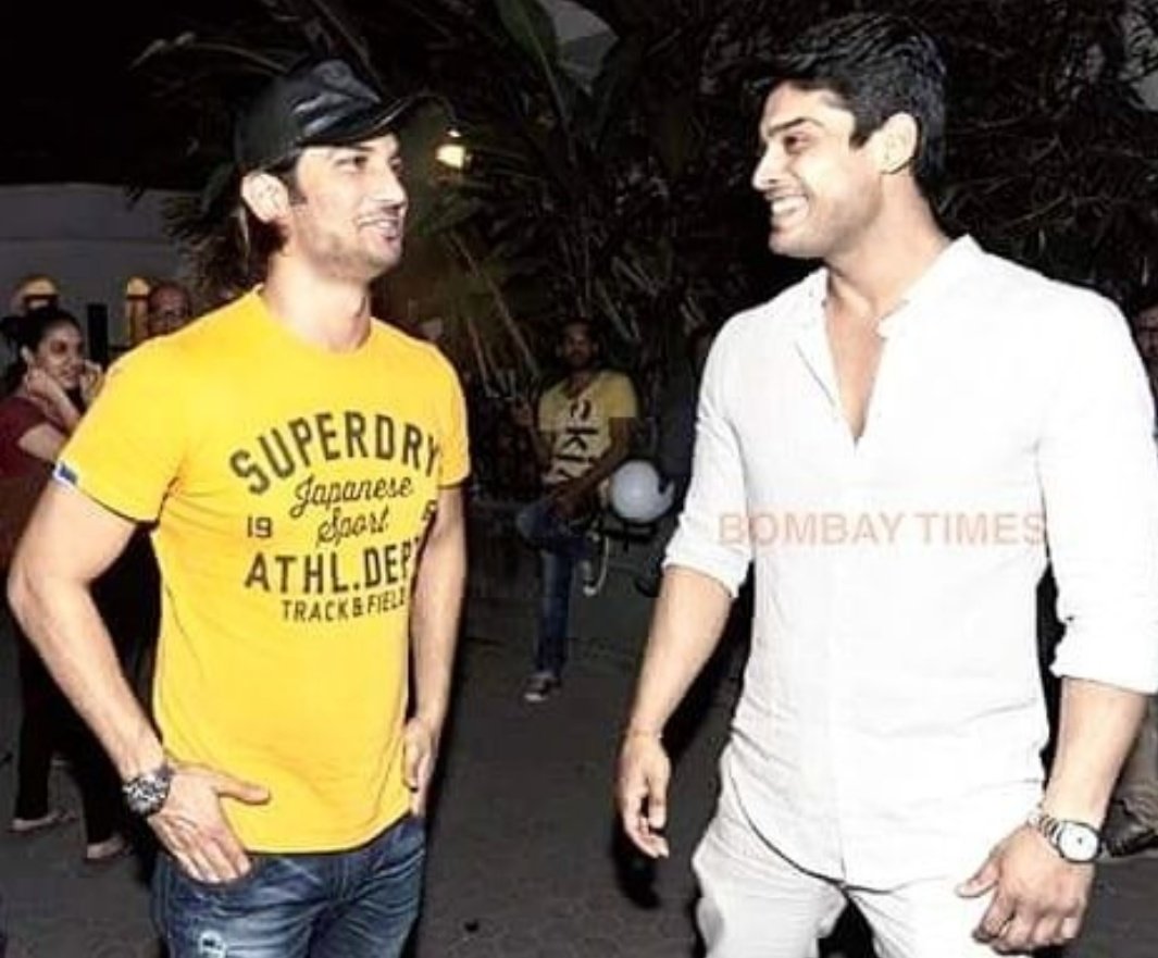 bengalurubouy48's tweet photo. Two people whom I admired for their PERSONA and POSITIVE attitude.

#Shushanth #SidharthShukla
#SidHearts
#OmShanti 
#BiggBoss15 #BiggBoss13 #BBK8 #BiggBossTelugu5 #BiggBossTamil5 
#BiggbossOTT https://t.co/nYSWFHYJwX