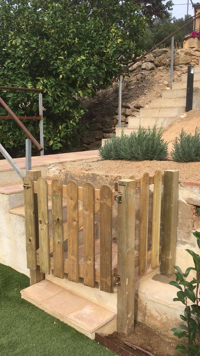 Parks3000com's tweet image. #tanquesdefusta
 #tanques #fusta #jardins #tancaments