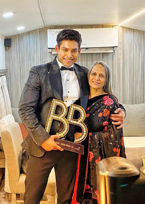 sonu__786's tweet image. Actor and &quot;Big Boss&quot; season 13 winner, Shiddharth Shukla dies of heart attack. 
Rip.🙏 #ShiddharthShukla