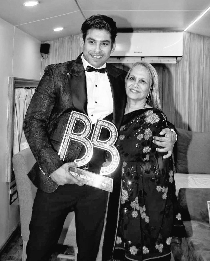 Shi_anjal's tweet image. It is unbelievable.Such a strong man dies of heart attack.May god give strength to his family R.I.P #sidharthshukla  
#bigboss13winner #Balikavadhu