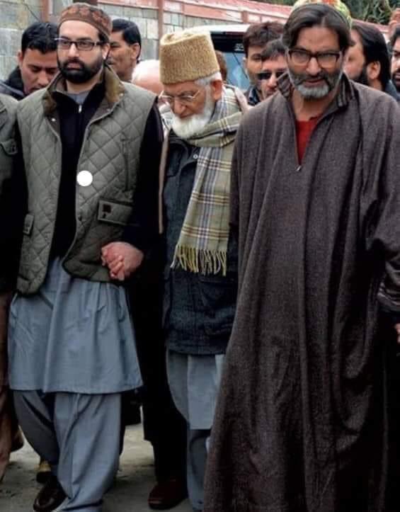 توڑ اُس دست ِجفا کیش کو یارب جس نے
روحِ    آزادئِ   کشمیر  کو  پامال کیا