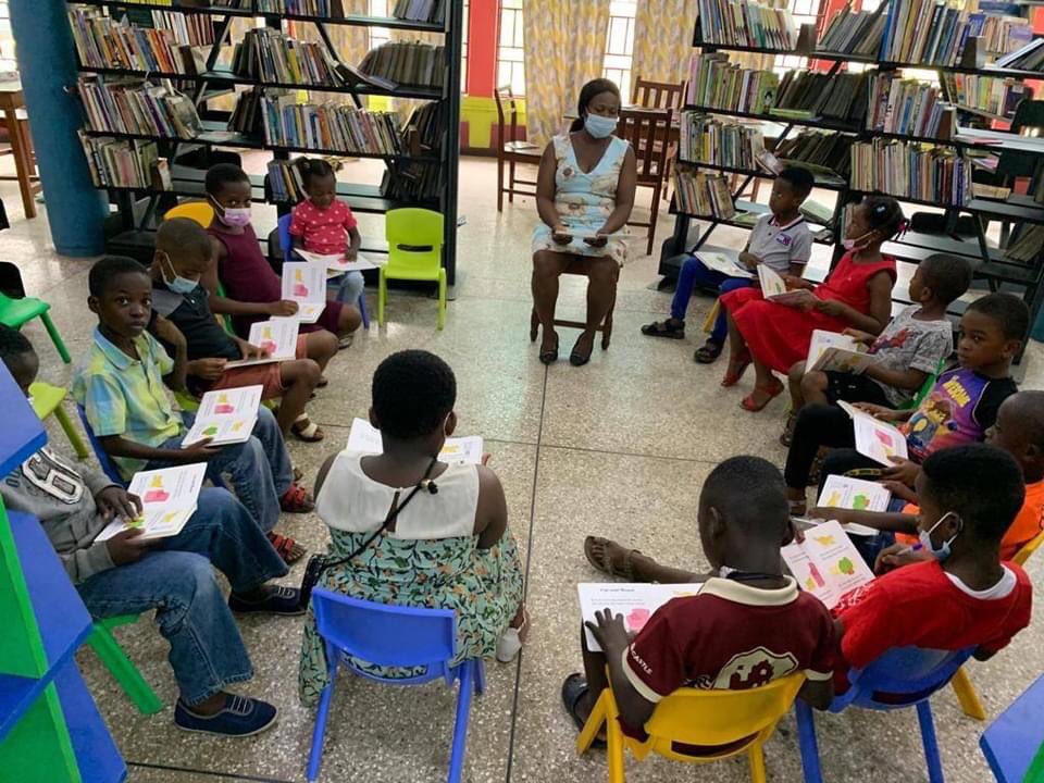 ghanalibraries's tweet photo. Our children’s libraries are ready to engage your wards this vacation. 

Do pass by for an unforgettable experience. 

#lbflibraryoftheyear
#2021yearofliteracy
#eliminatinglearningpoverty https://t.co/Iuy0C1tfpa