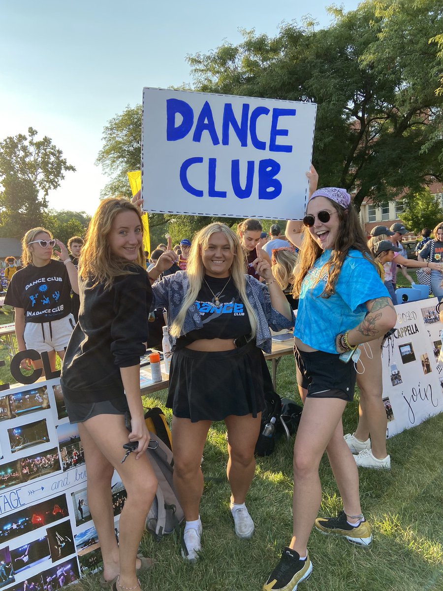 UIowaDanceClub's tweet photo. Thank you to everybody who stopped by our table at the Student Organization Fair! We got to meet SO many new faces last night, and we are all so excited for the year to kickoff!!

WHO’S READY TO DANCE??!! Classes begin in ONE WEEK!! 🥳 https://t.co/x6u5U3hEb7