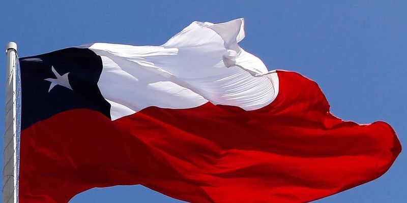 manuelsoteldo4's tweet photo. Esta es la bandera que pondre en mi auto, que tal les gusta???? La bandera mas linda del mundo y es mia y de todos ustedes Lindo dia https://t.co/ZcDBZ5pNqf