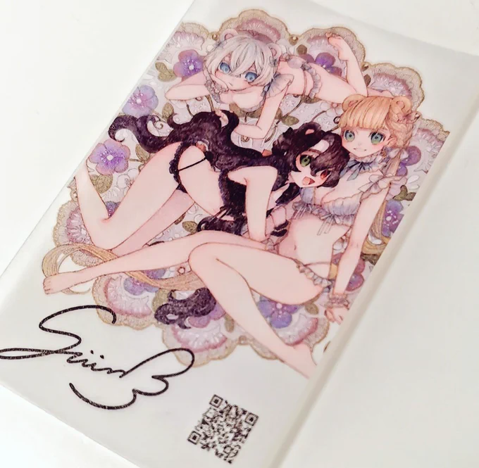 新しい名刺作りました☺️ 
